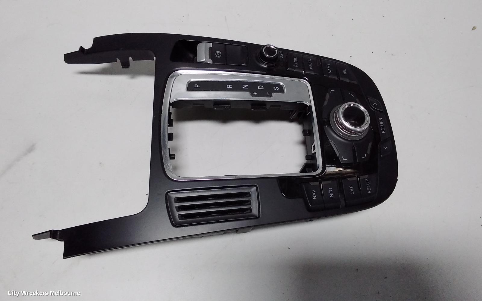 AUDI A4 RADIO/CD/DVD/SAT/TV, MMI CONTROLS, B8 8K, P/N 8T0919609C, 02/2008 - 09/2015