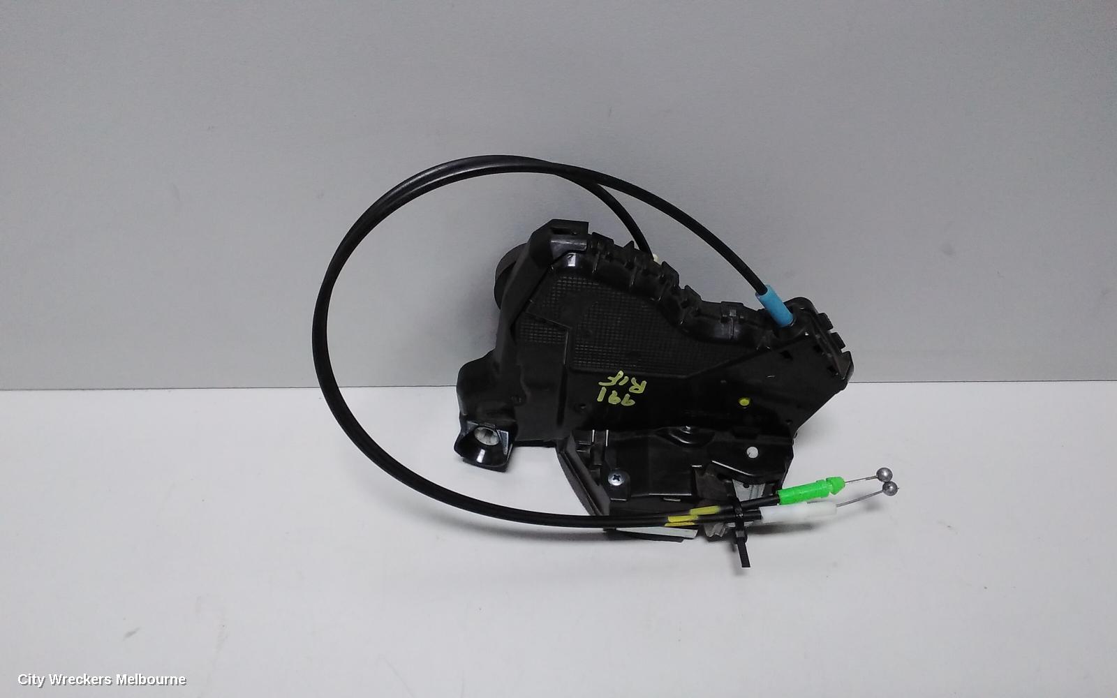 TOYOTA TARAGO DOOR/BOOT/GATE LOCK, RIGHT FRONT DOOR LOCK, ACR50R, 03/2006 - 06/2020