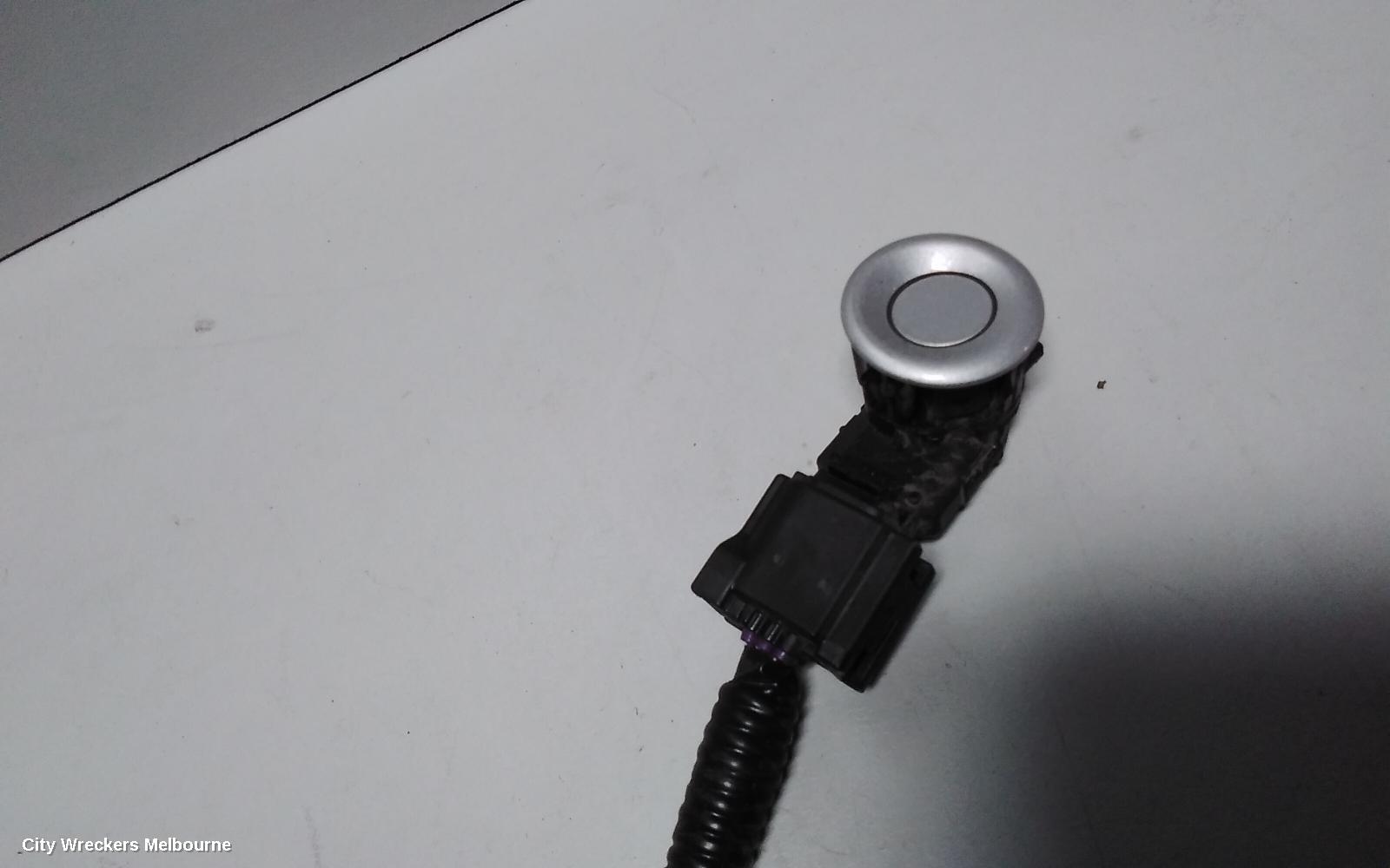 TOYOTA TARAGO, XR50, 03/2006 - 06/2020, PARKING SENSOR (CRUSH SENSOR ) 2 PIECE ~ 3 WIRE TYPE: 64097