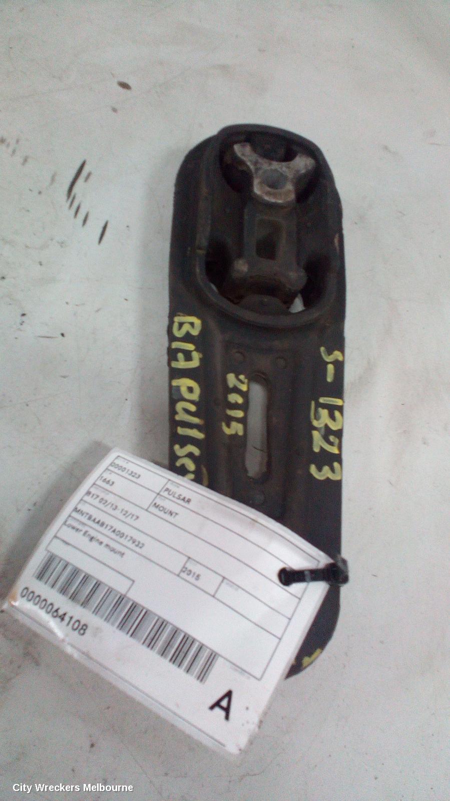 NISSAN PULSAR MOUNT, B17 02/2013 - 12/2017