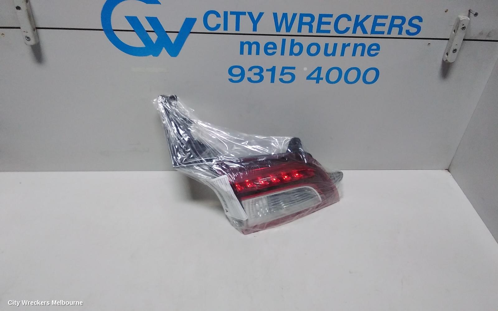 SUBARU OUTBACK REAR GARNISH, TAILGATE LAMP (LH SIDE), 6TH GEN, 08/2014 ONWARDS