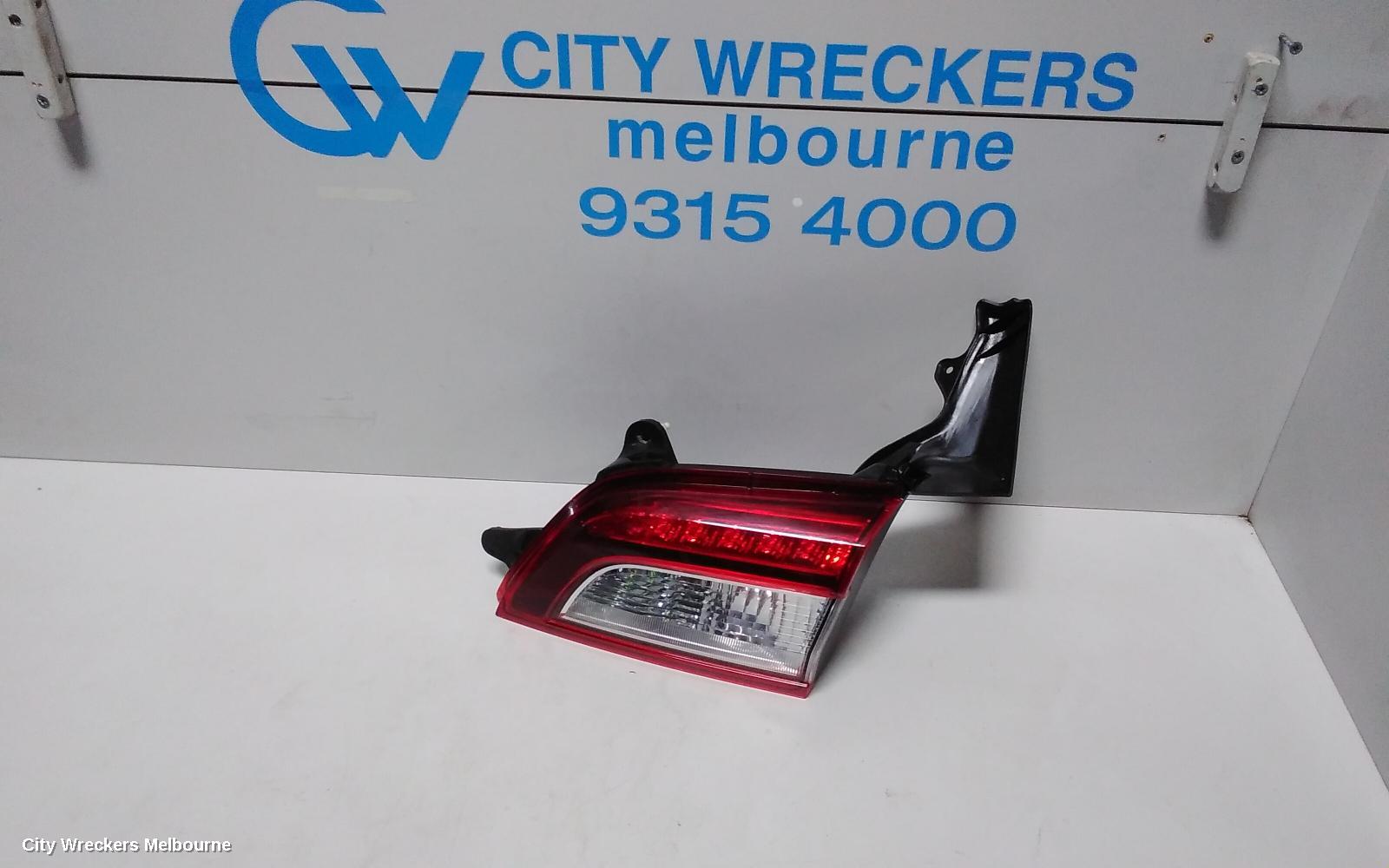 SUBARU OUTBACK REAR GARNISH, TAILGATE LAMP (RH SIDE), 6TH GEN, 08/2014 ONWARDS