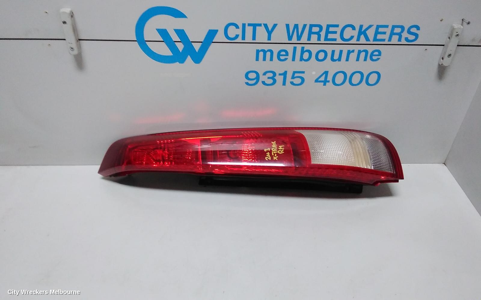 NISSAN XTRAIL RIGHT TAILLIGHT, T30, ST/ST-R/TI, 10/2001 - 10/2003