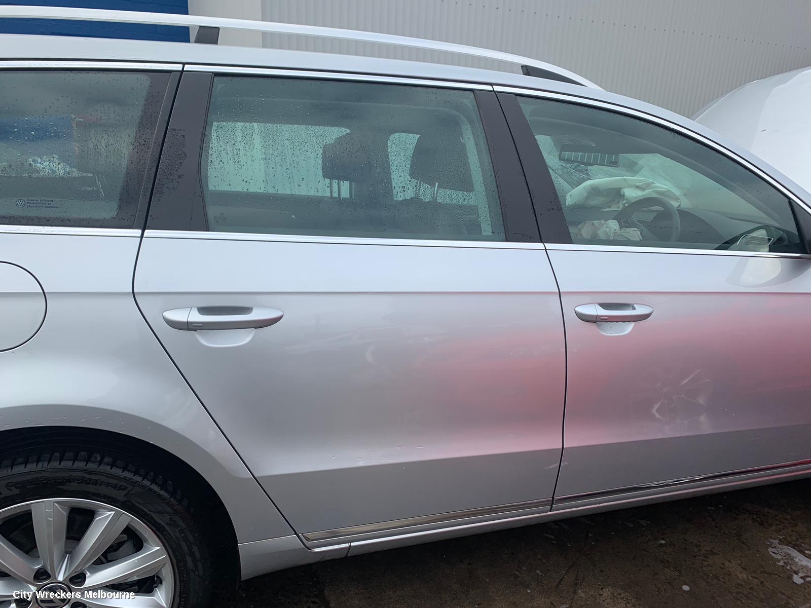 VOLKSWAGEN PASSAT TAILGATE HANDLE, TAILGATE HANDLE, W/ CAMERA, 3C/MK6 B6-B7, 11/2009 - 05/2015