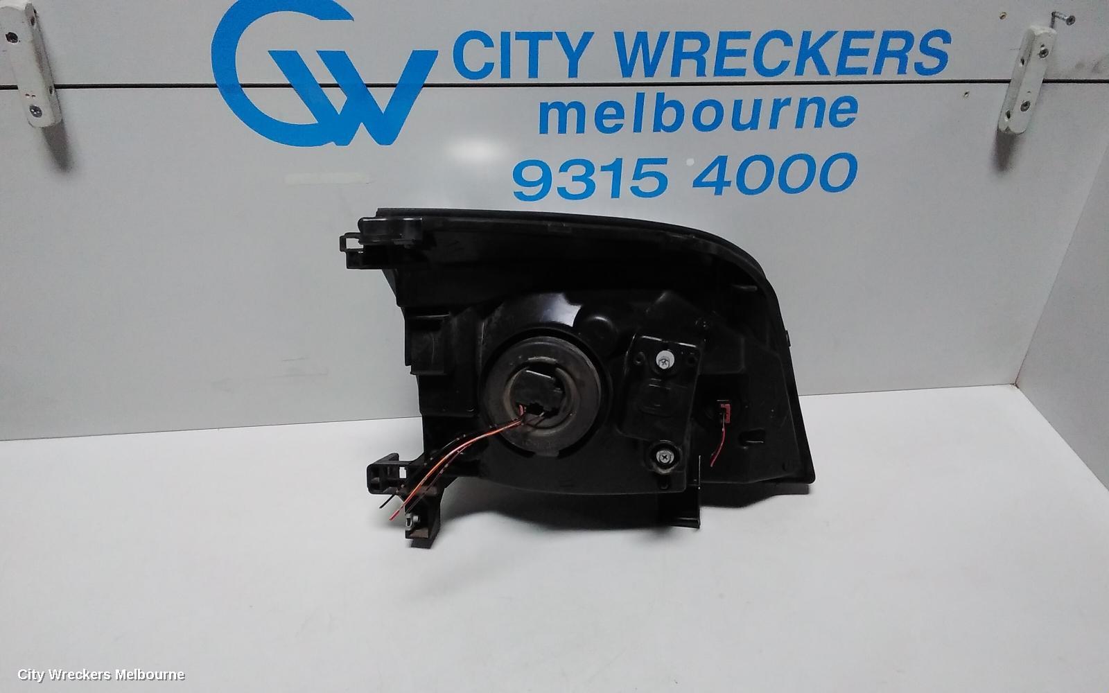 NISSAN XTRAIL LEFT HEADLAMP, T30, BLUE LENS TYPE, 10/2001 - 09/2007