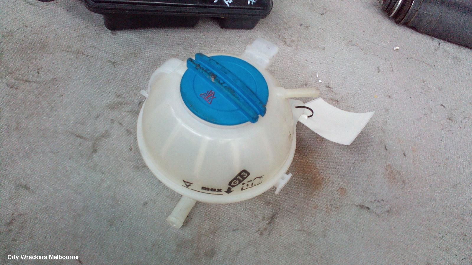 SKODA FABIA OVERFLOW BOTTLE, NJ, 01/2015 - 08/2021