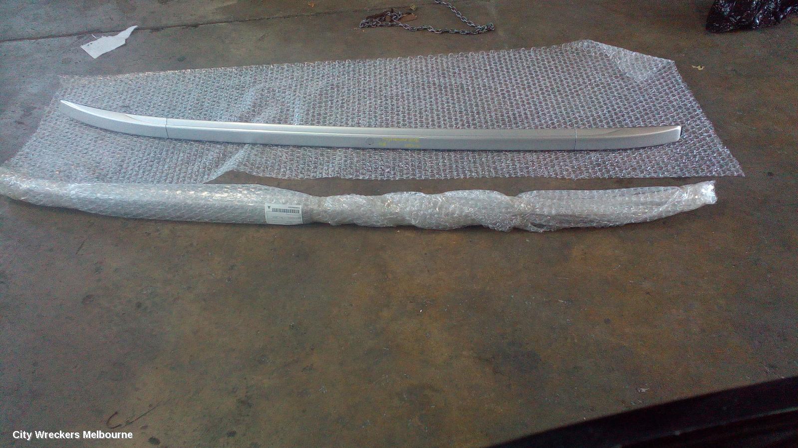 MITSUBISHI OUTLANDER ROOF RAIL