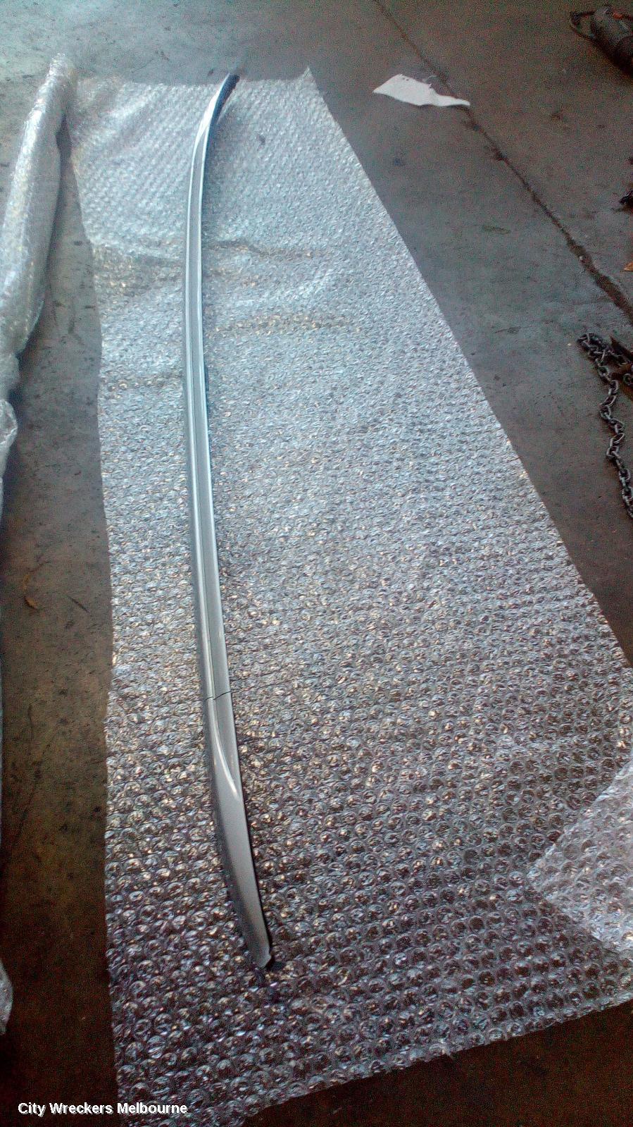 MITSUBISHI OUTLANDER ROOF RAIL