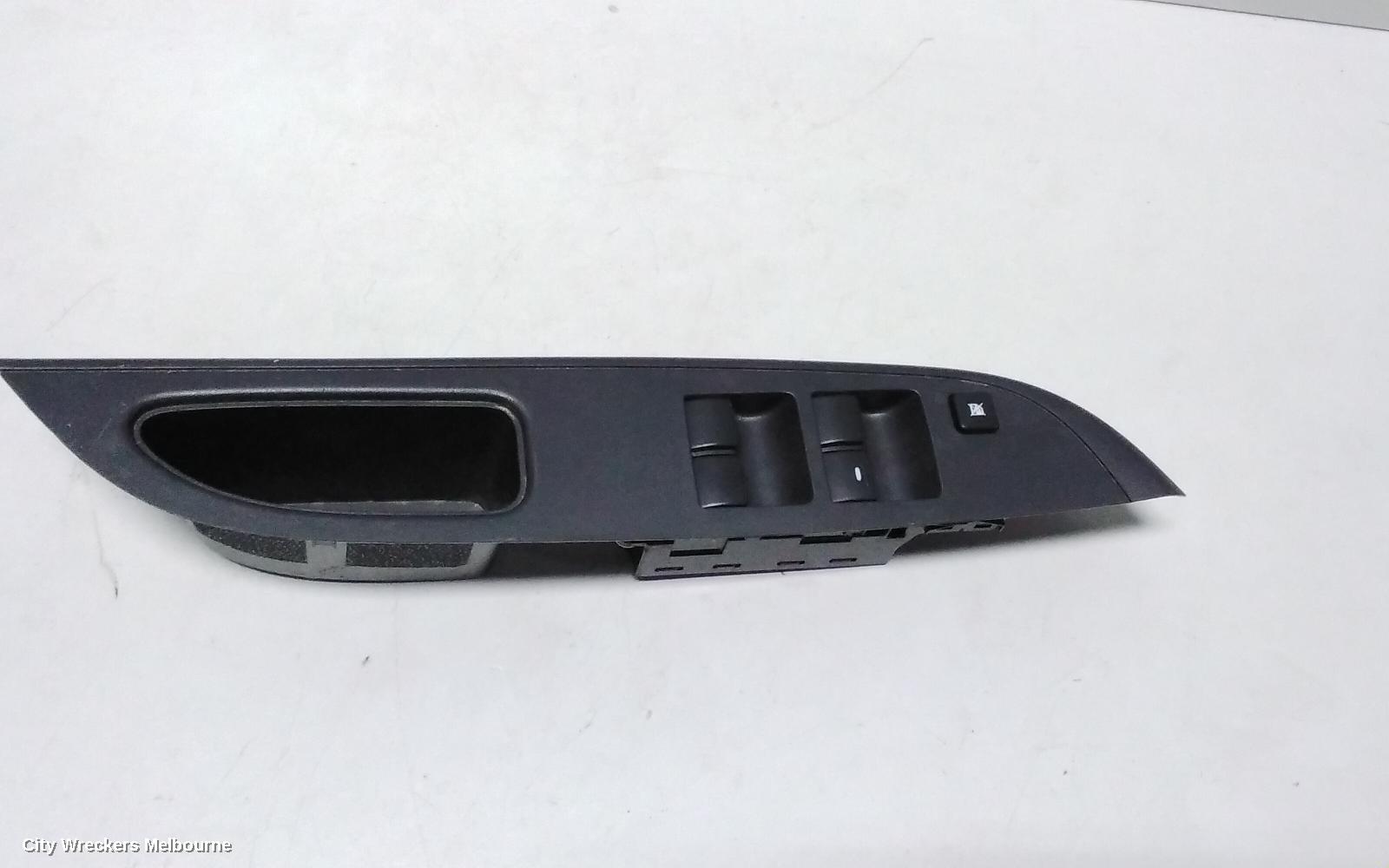MITSUBISHI TRITON PWR DR WIND SWITCH, RH FRONT (MASTER SWITCH), 4 DOOR SWITCH TYPE, MQ-MR, 03/2015 ONWARDS
