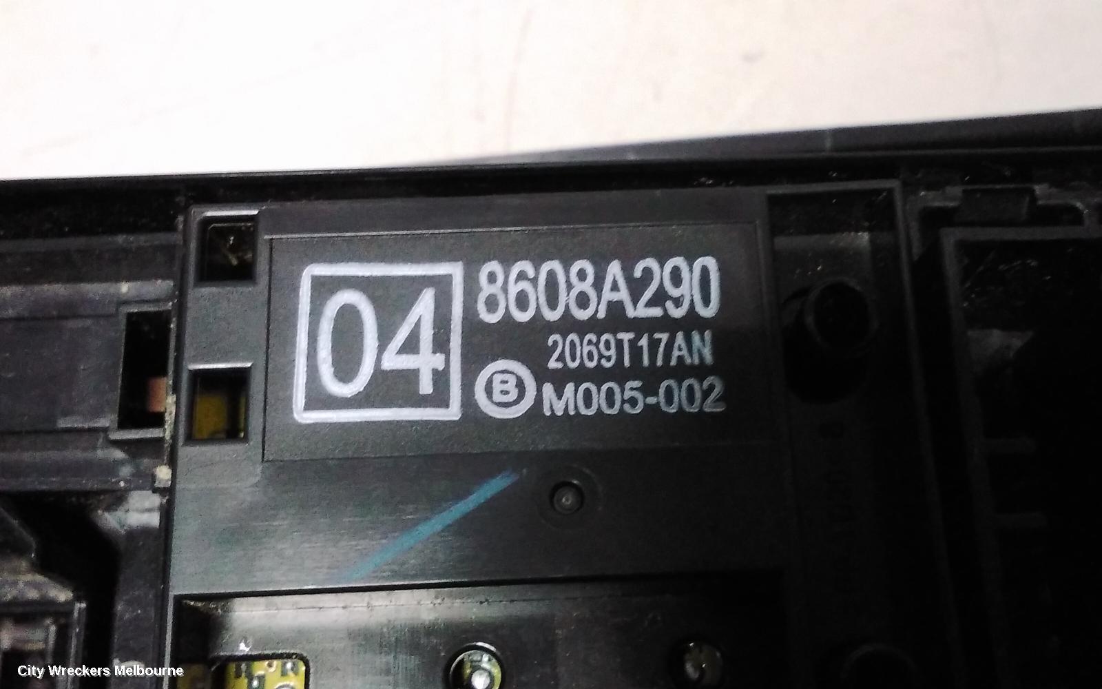 MITSUBISHI TRITON PWR DR WIND SWITCH, RH FRONT (MASTER SWITCH), 4 DOOR SWITCH TYPE, MQ-MR, 03/2015 ONWARDS