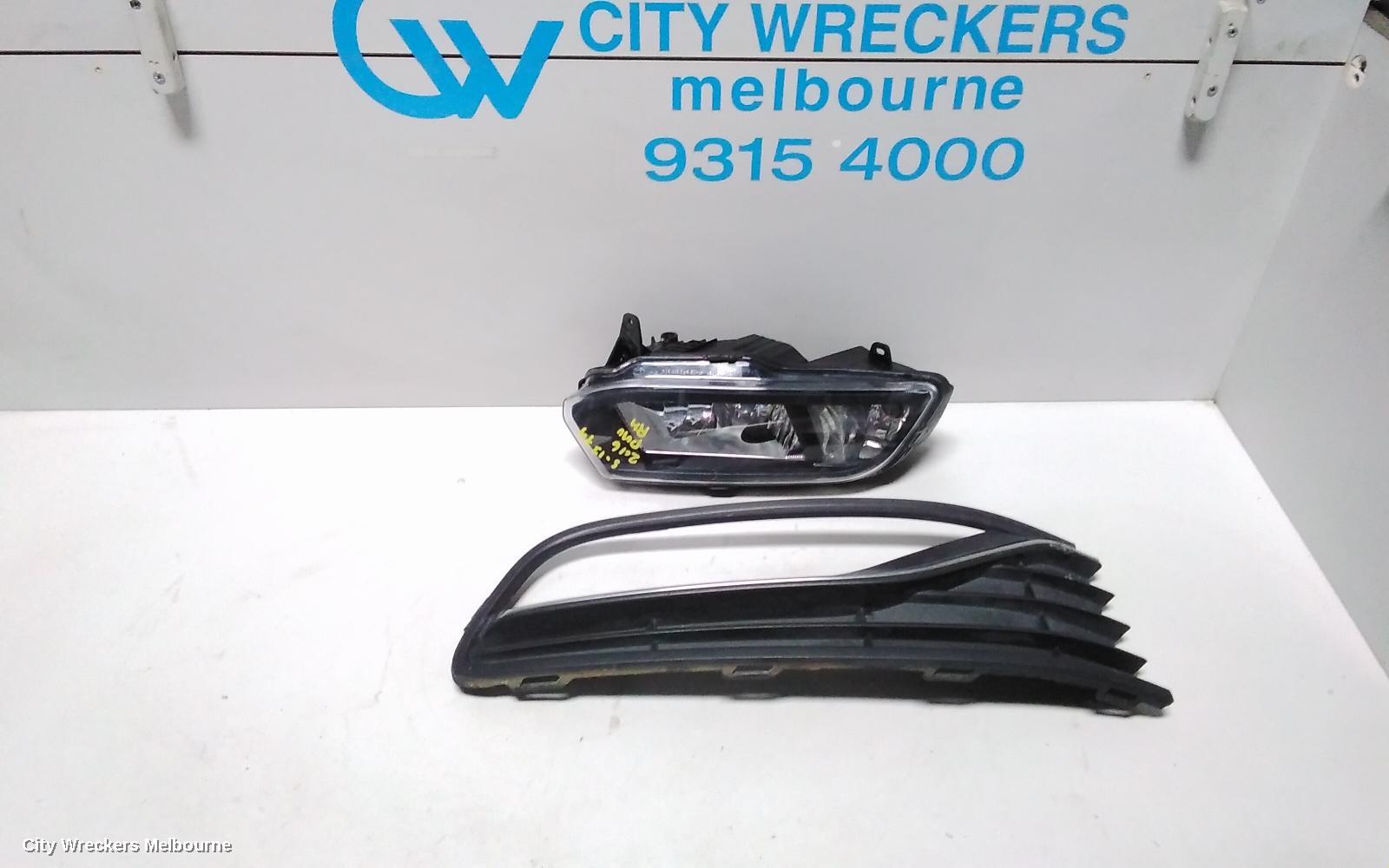 VOLKSWAGEN POLO RIGHT INDICATOR/FOG/SIDE, BUMPER FOGLAMP, 6R, 05/2014 - 09/2017