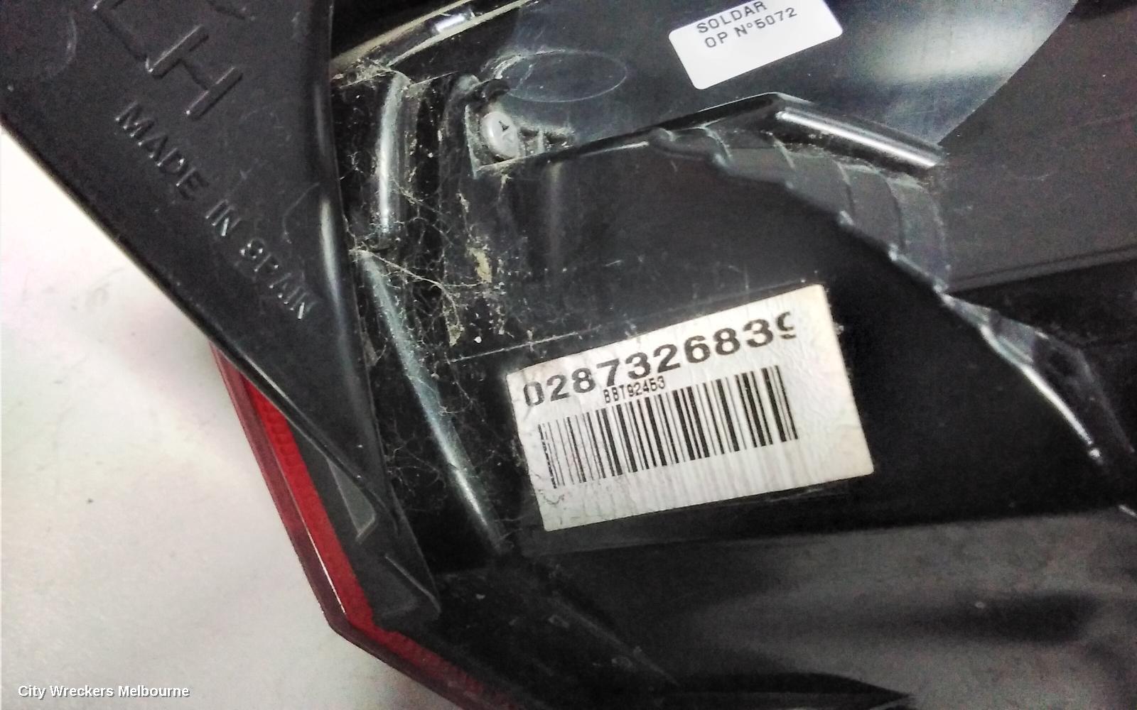 VOLKSWAGEN POLO LEFT TAILLIGHT, 6R, COMFORTLINE/TRENDLINE, RED INSERT TYPE, 05/2014 - 09/2017