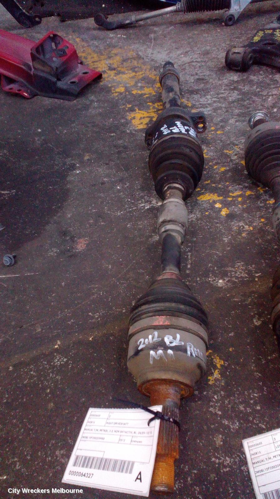 MAZDA 3 RIGHT DRIVESHAFT, MANUAL T/M, PETROL, 2.0, NON SKYACTIV, BL, 04/2009 - 10/2013