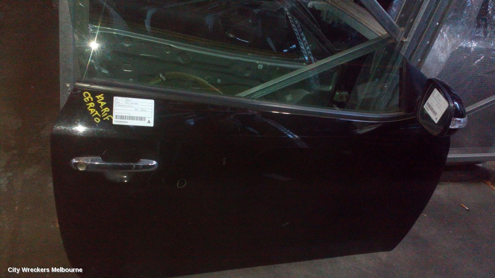 KIA CERATO RIGHT FRONT DOOR, TD, COUPE/KOUP, 07/2009 - 03/2013