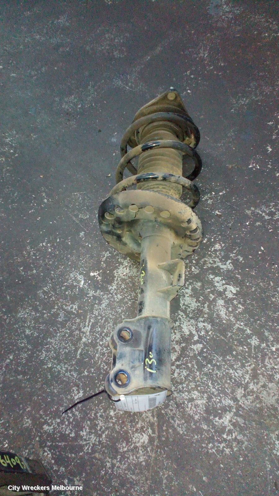 HYUNDAI I30 LEFT FRONT STRUT, FD, 09/2007 - 04/2012