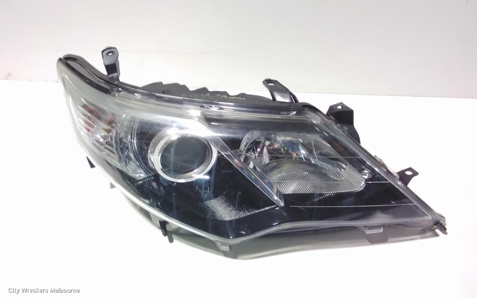 TOYOTA CAMRY RIGHT HEADLAMP, ASV50, BLACK TYPE, 12/2011 - 03/2015