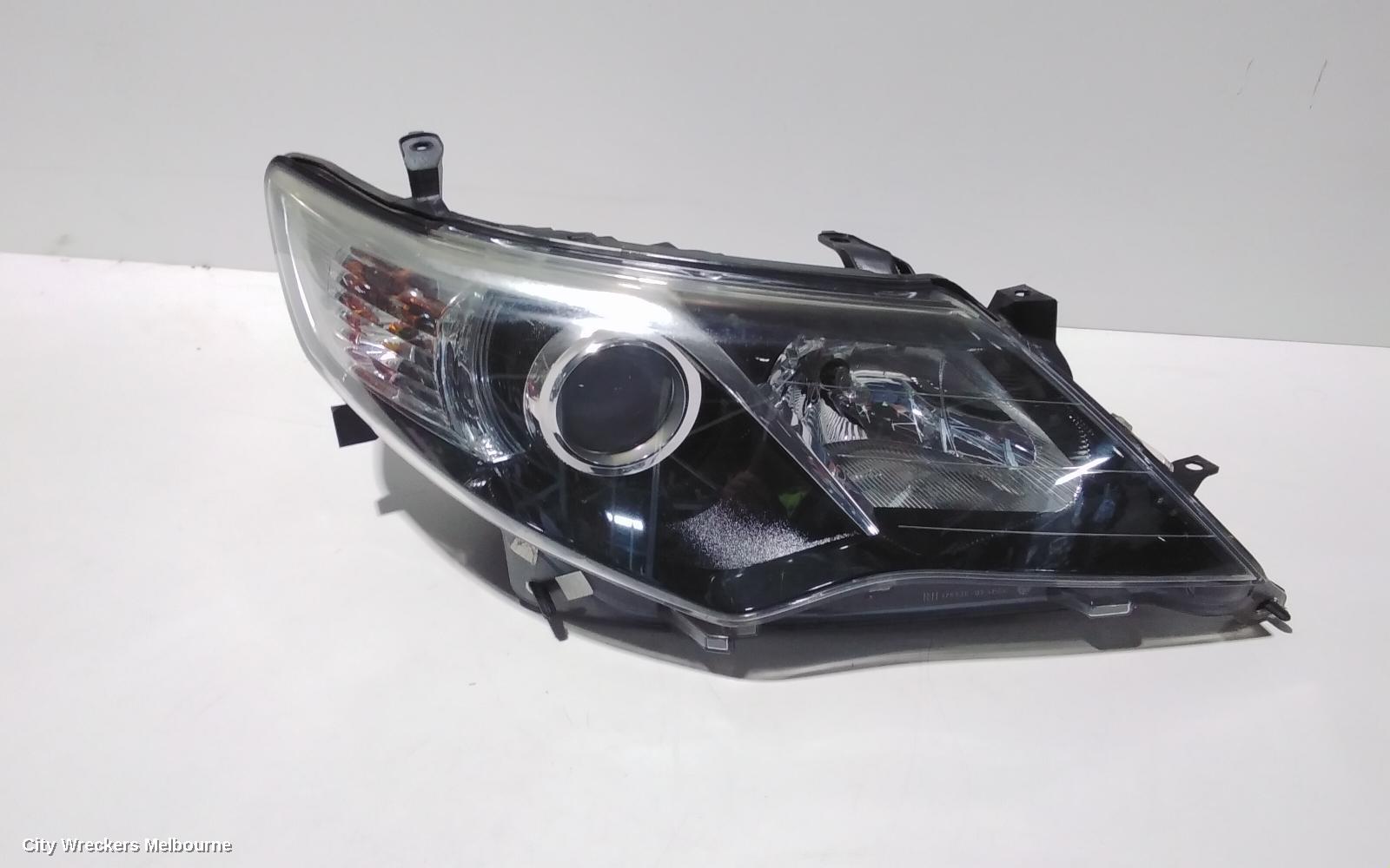 TOYOTA CAMRY RIGHT HEADLAMP, ASV50, BLACK TYPE, 12/2011 - 03/2015
