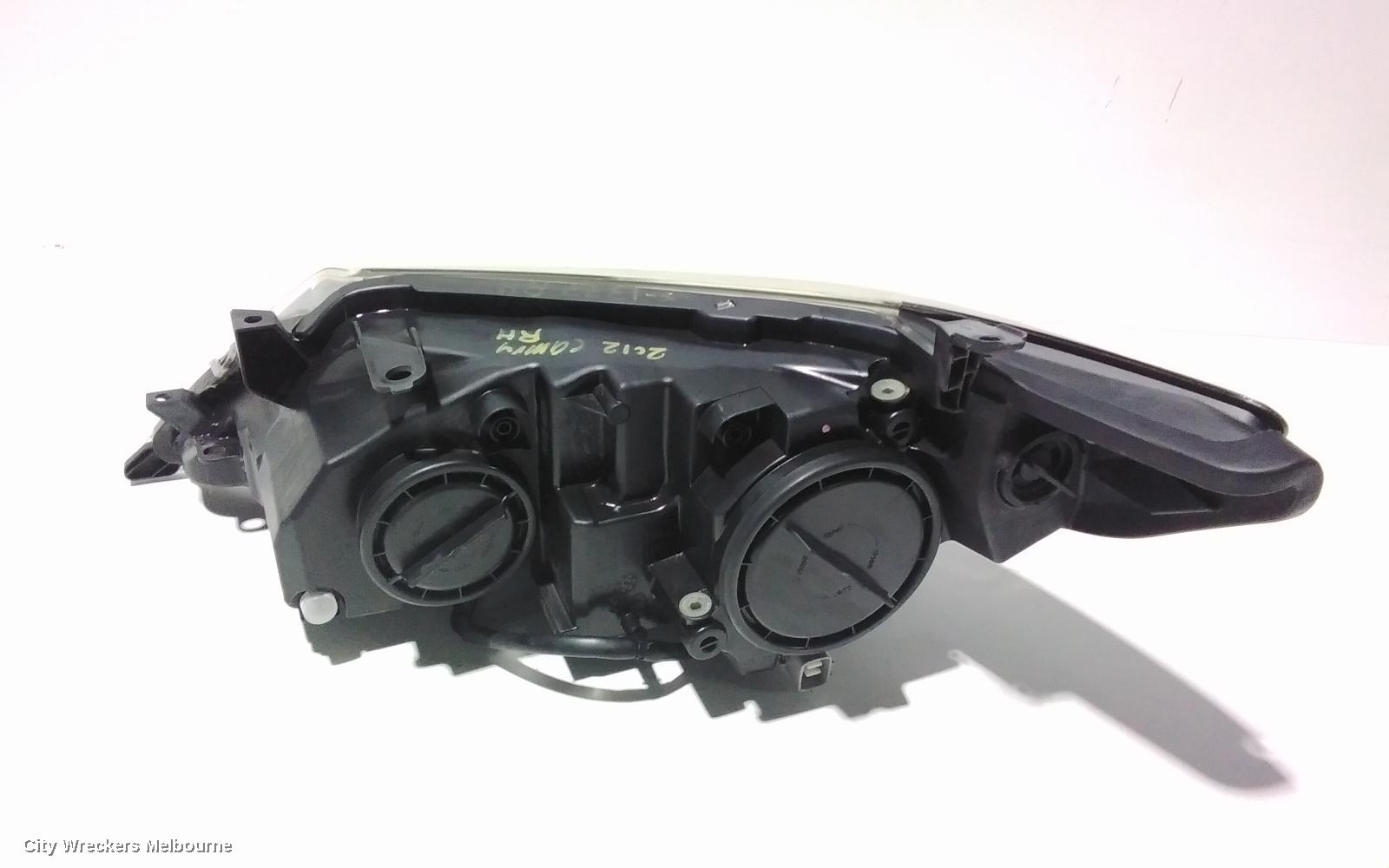 TOYOTA CAMRY RIGHT HEADLAMP, ASV50, BLACK TYPE, 12/2011 - 03/2015
