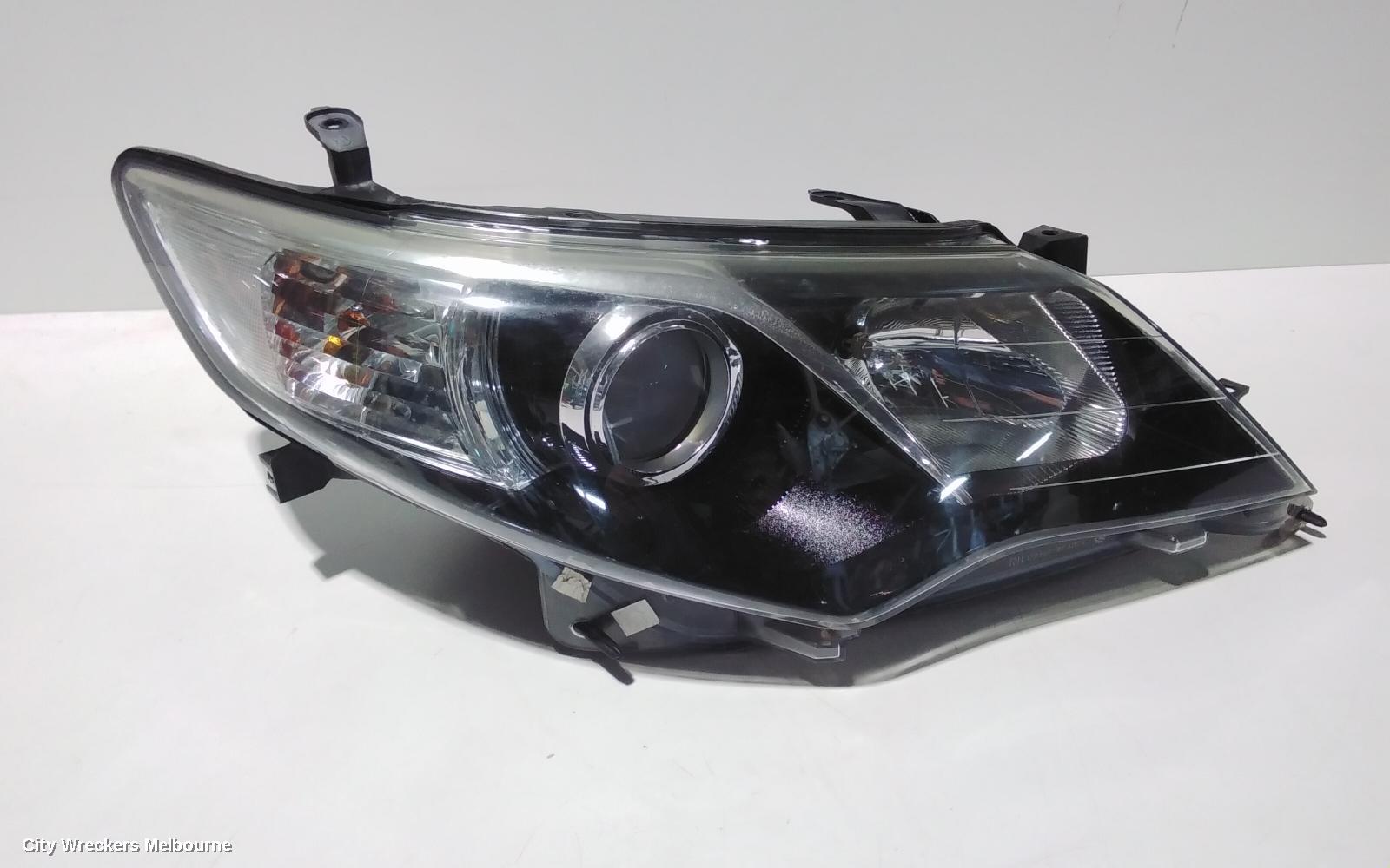 TOYOTA CAMRY RIGHT HEADLAMP, ASV50, BLACK TYPE, 12/2011 - 03/2015