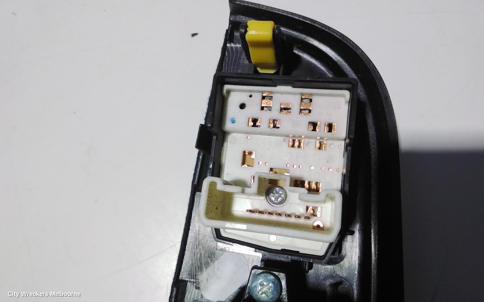 TOYOTA CAMRY PWR DR WIND SWITCH, RH FRONT (MASTER SWITCH), ASV50/AVV50, 12/2011 - 10/2017