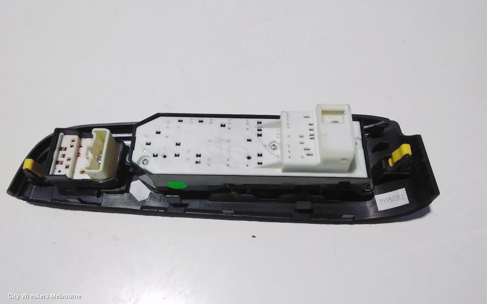TOYOTA CAMRY PWR DR WIND SWITCH, RH FRONT (MASTER SWITCH), ASV50/AVV50, 12/2011 - 10/2017