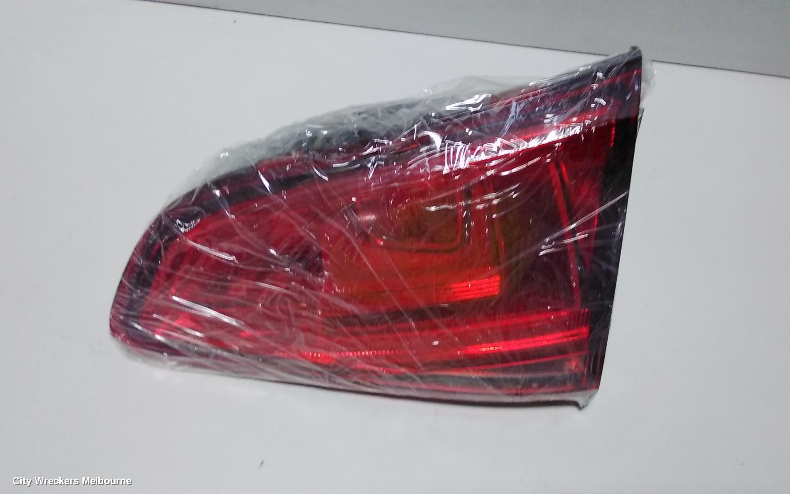 VOLKSWAGEN GOLF REAR GARNISH, TAILGATE LAMP (RH SIDE), GEN 7, HATCH, 04/2013 - 03/2017