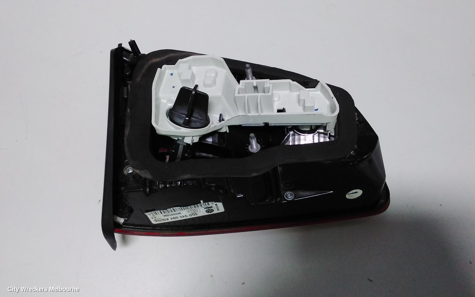 VOLKSWAGEN GOLF REAR GARNISH, TAILGATE LAMP (RH SIDE), GEN 7, HATCH, 04/2013 - 03/2017