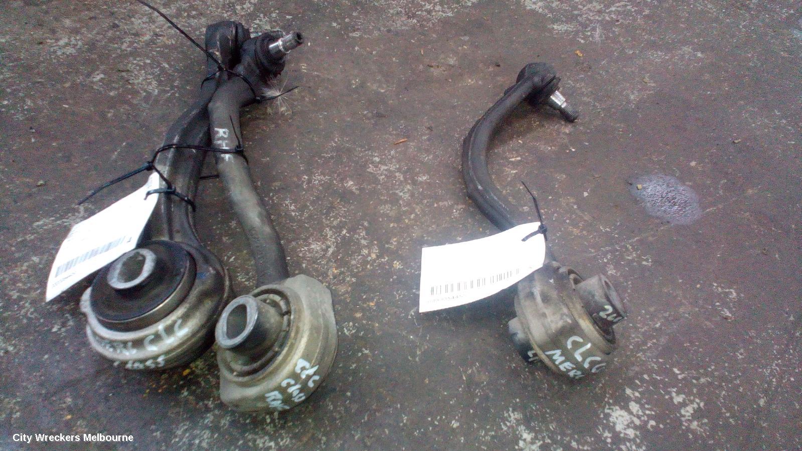 MERCEDES CLC CLASS RIGHT FRONT LOWER CONTROL ARM, FRONT, CL203, 08/2008 - 03/2011