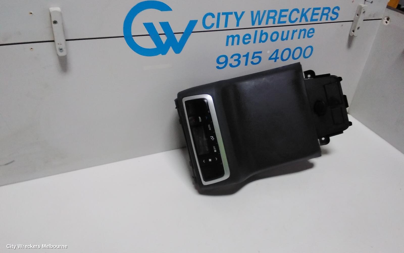 TOYOTA KLUGER HEATER/AC CONTROLS, GSU50/GSU55, CLIMATE CONTROL TYPE (REAR), 03/2014 - 02/2021