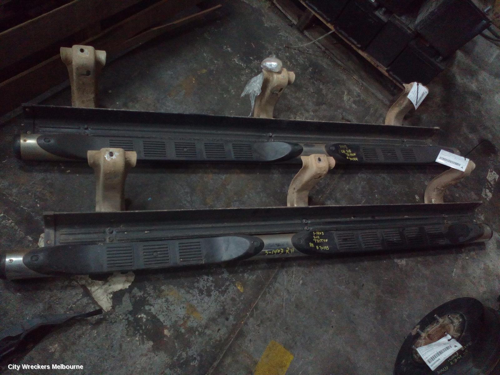 MITSUBISHI TRITON SIDE STEP/SKIRT, MQ, RH SIDE, FLAT TYPE (STANDARD), CHROME, 04/2015 - 10/2018
