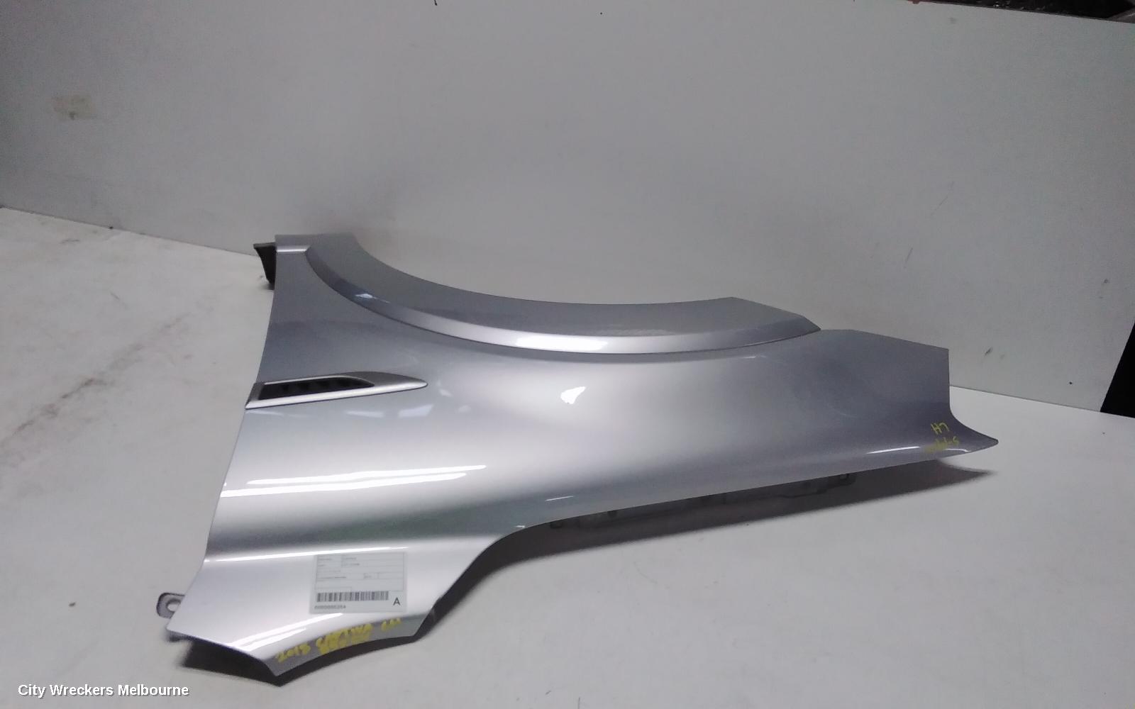 HOLDEN CAPTIVA LEFT GUARD, CG, 10/2015 - 06/2018