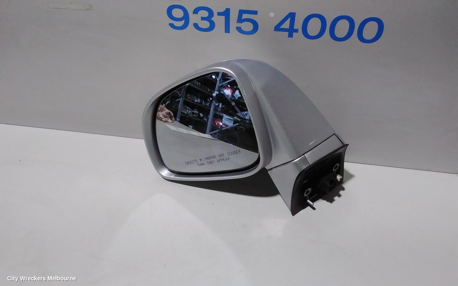 HOLDEN CAPTIVA LEFT DOOR MIRROR, CG, W/ BLINDSPOT DETECTION TYPE, 10/2015 - 06/2018