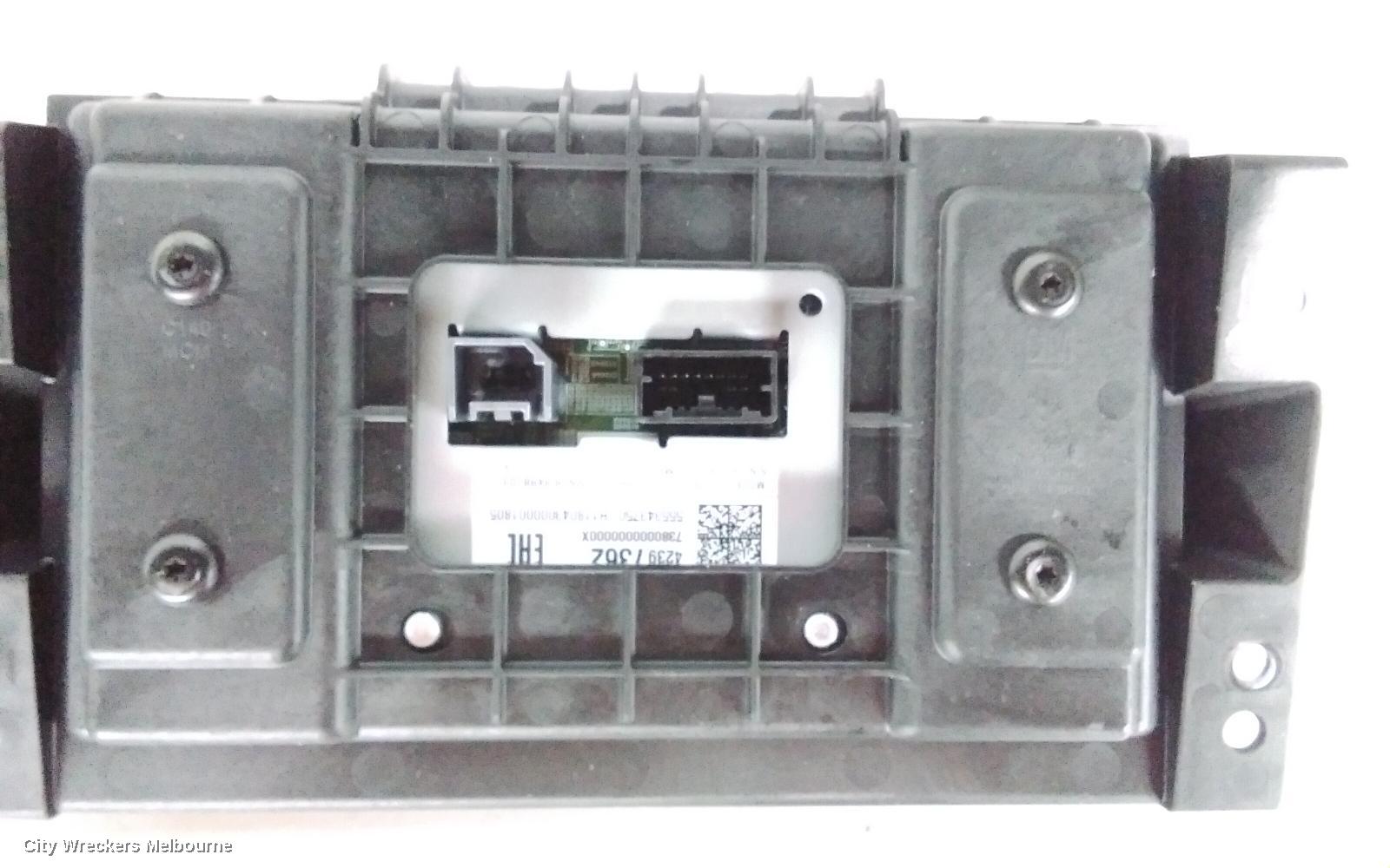 HOLDEN CAPTIVA RADIO/CD/DVD/SAT/TV, DISPLAY UNIT ONLY, NON SAT NAV TYPE, CG, 10/2015 - 06/2018