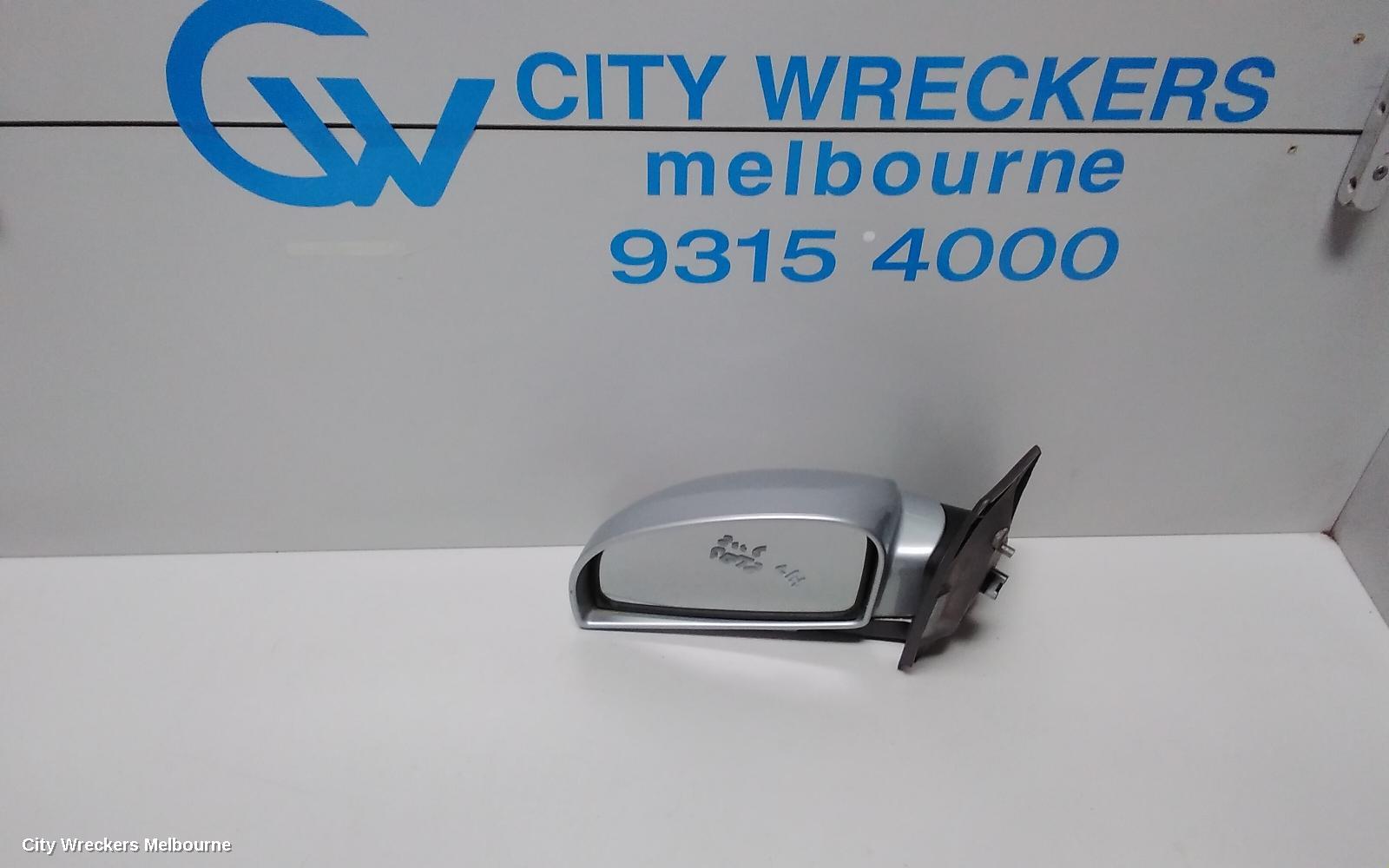 HYUNDAI GETZ LEFT DOOR MIRROR, TB, 3DR/5DR HATCH, POWER, COLOUR CODED, 09/2002 - 09/2011