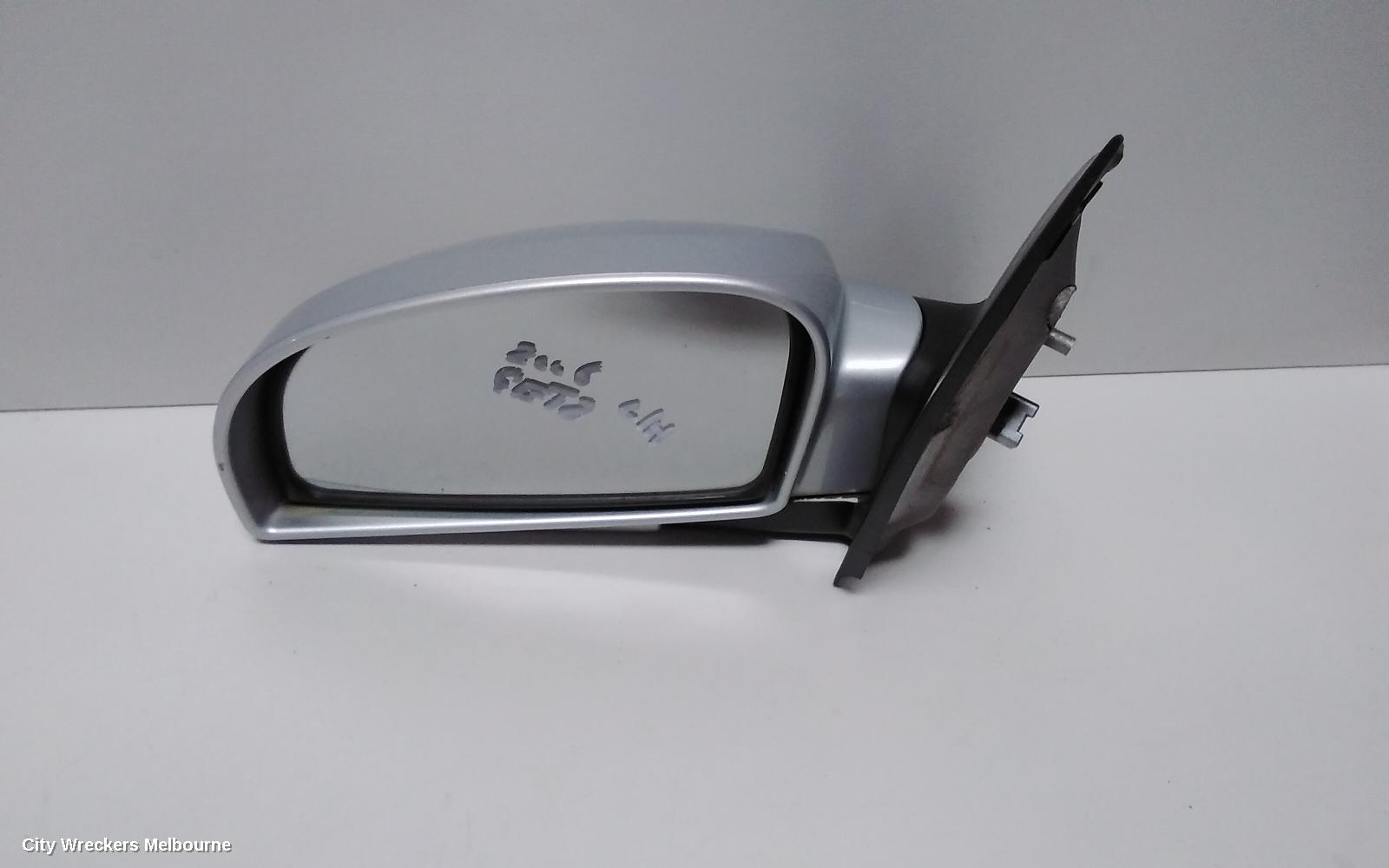 HYUNDAI GETZ LEFT DOOR MIRROR, TB, 3DR/5DR HATCH, POWER, COLOUR CODED, 09/2002 - 09/2011