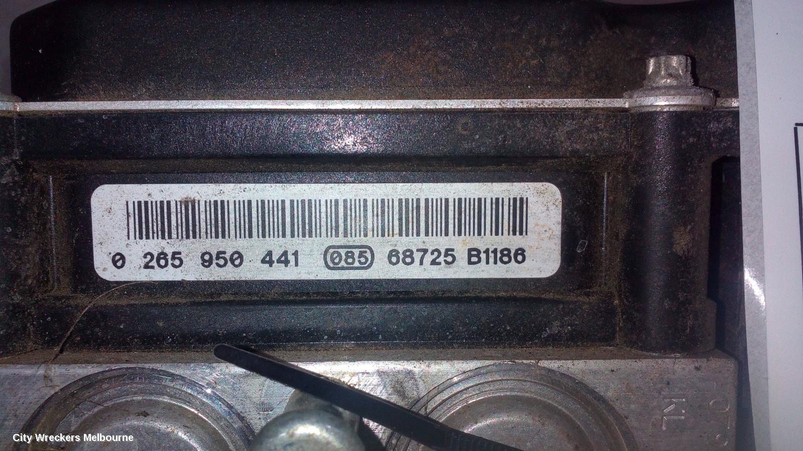 HOLDEN COMMODORE ABS PUMP/MODULATOR, VE, NON TRACTION CONTROL TYPE, 08/2006 - 04/2013