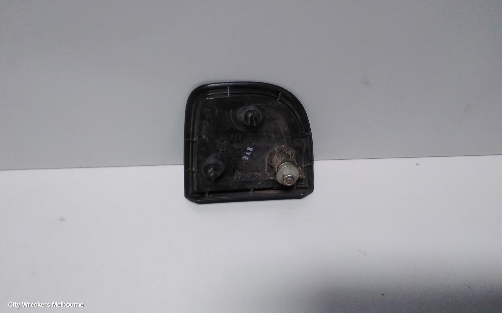 MITSUBISHI TRITON, MN 08/2009 - 04/2015, BAR REFLECTOR LHR: 64699
