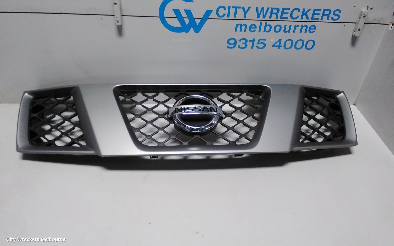 NISSAN NAVARA GRILLE, D40 (VIN VSK), RADIATOR GRILLE, GREY, 09/2005 - 01/2010