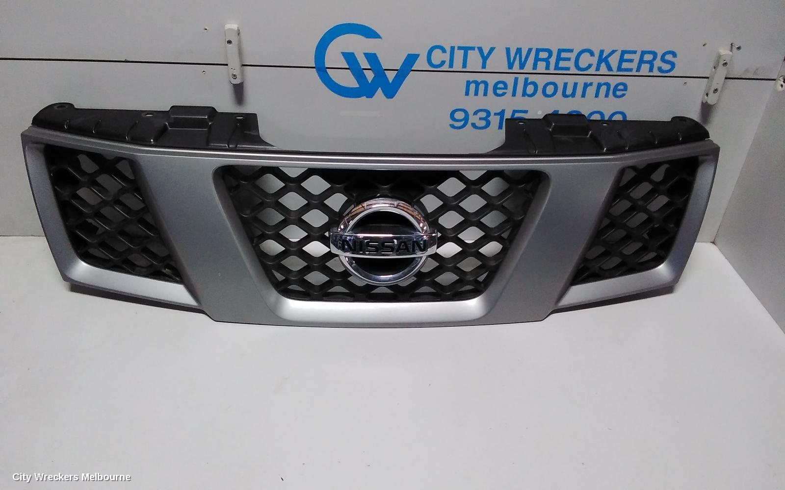 NISSAN NAVARA GRILLE, D40 (VIN VSK), RADIATOR GRILLE, GREY, 09/2005 - 01/2010