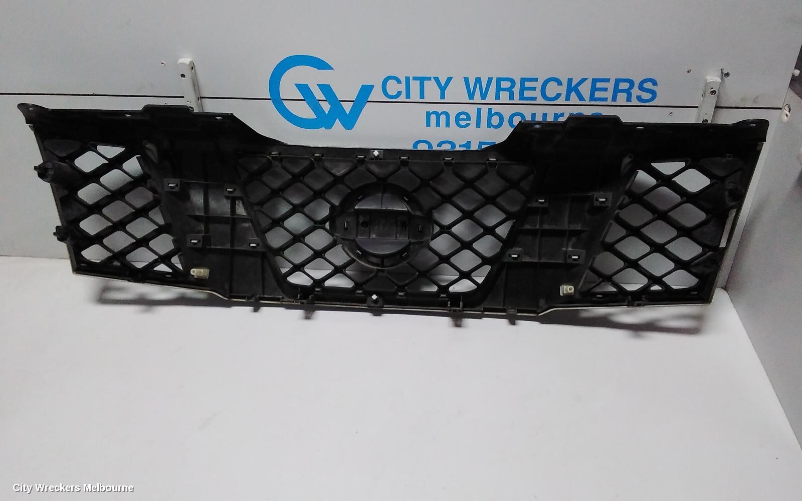 NISSAN NAVARA GRILLE, D40 (VIN VSK), RADIATOR GRILLE, GREY, 09/2005 - 01/2010