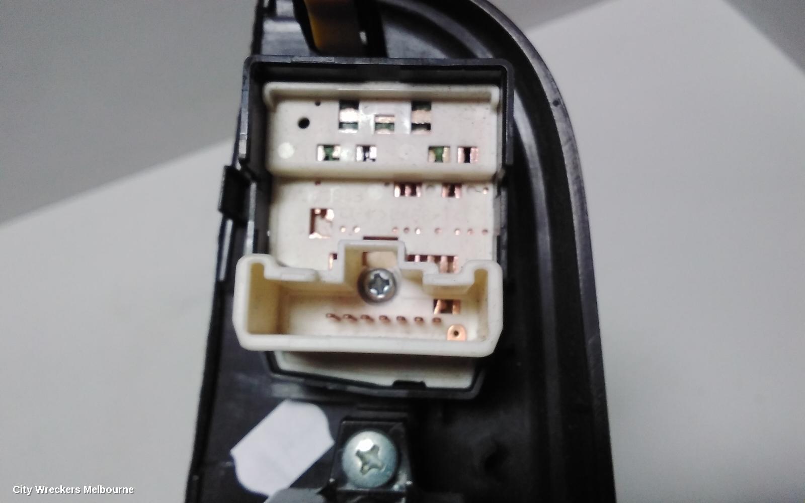 TOYOTA CAMRY PWR DR WIND SWITCH, RH FRONT (MASTER SWITCH), ASV50/AVV50, 12/2011 - 10/2017
