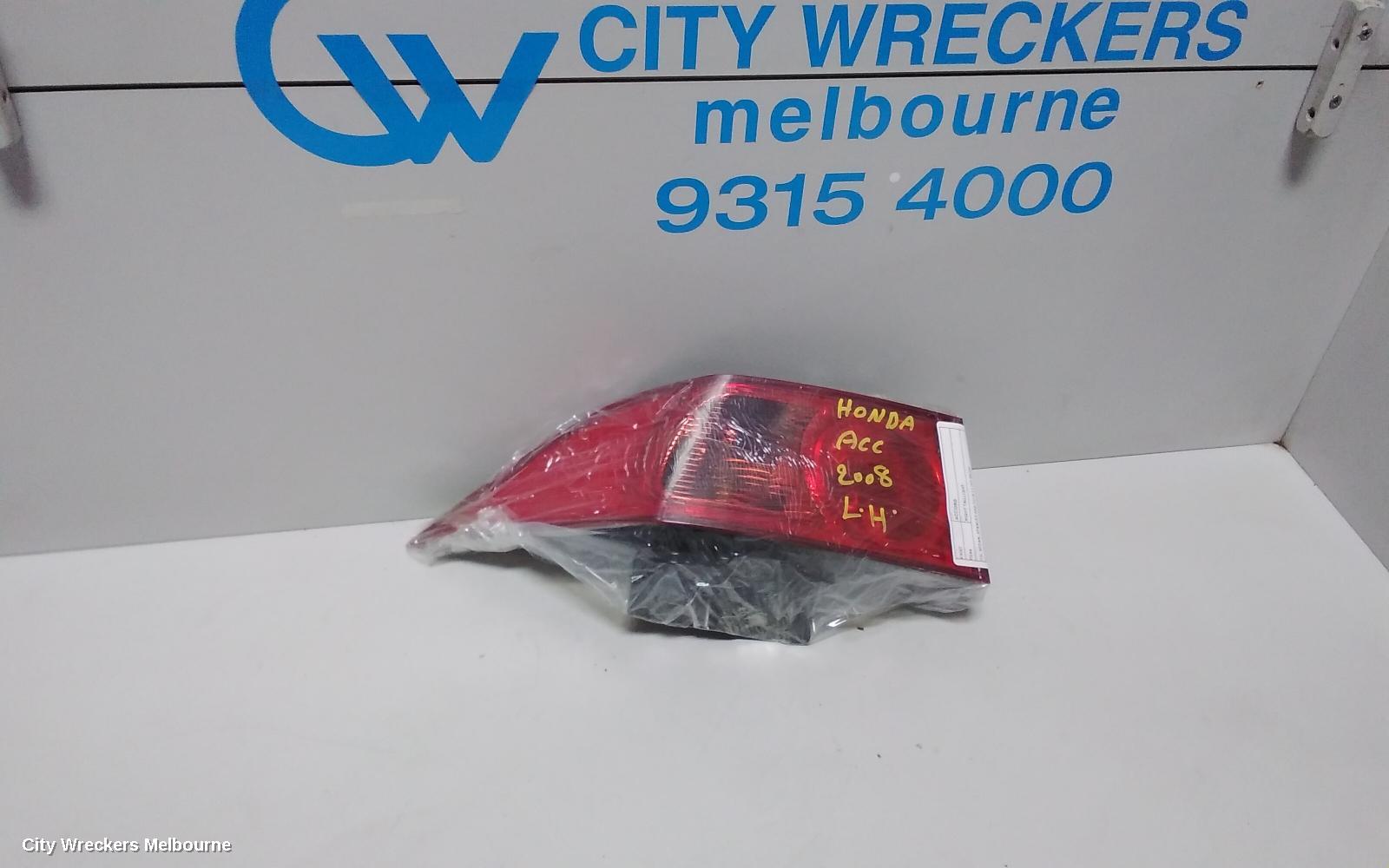 HONDA ACCORD RIGHT TAILLIGHT, CG, SEDAN, STANLEY 043-2215 11/1997 - 05/2003