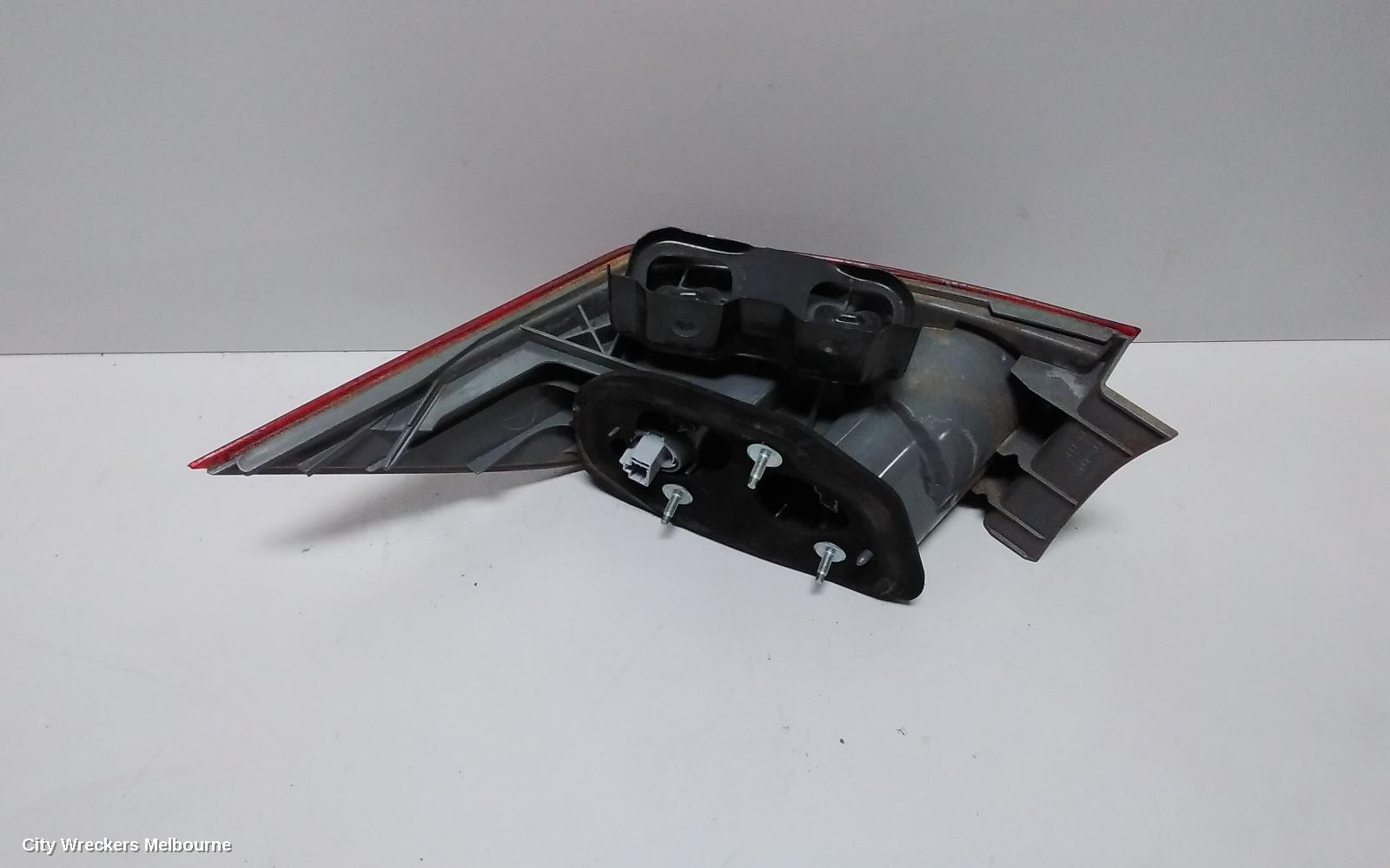 HONDA ACCORD RIGHT TAILLIGHT, CG, SEDAN, STANLEY 043-2215 11/1997 - 05/2003