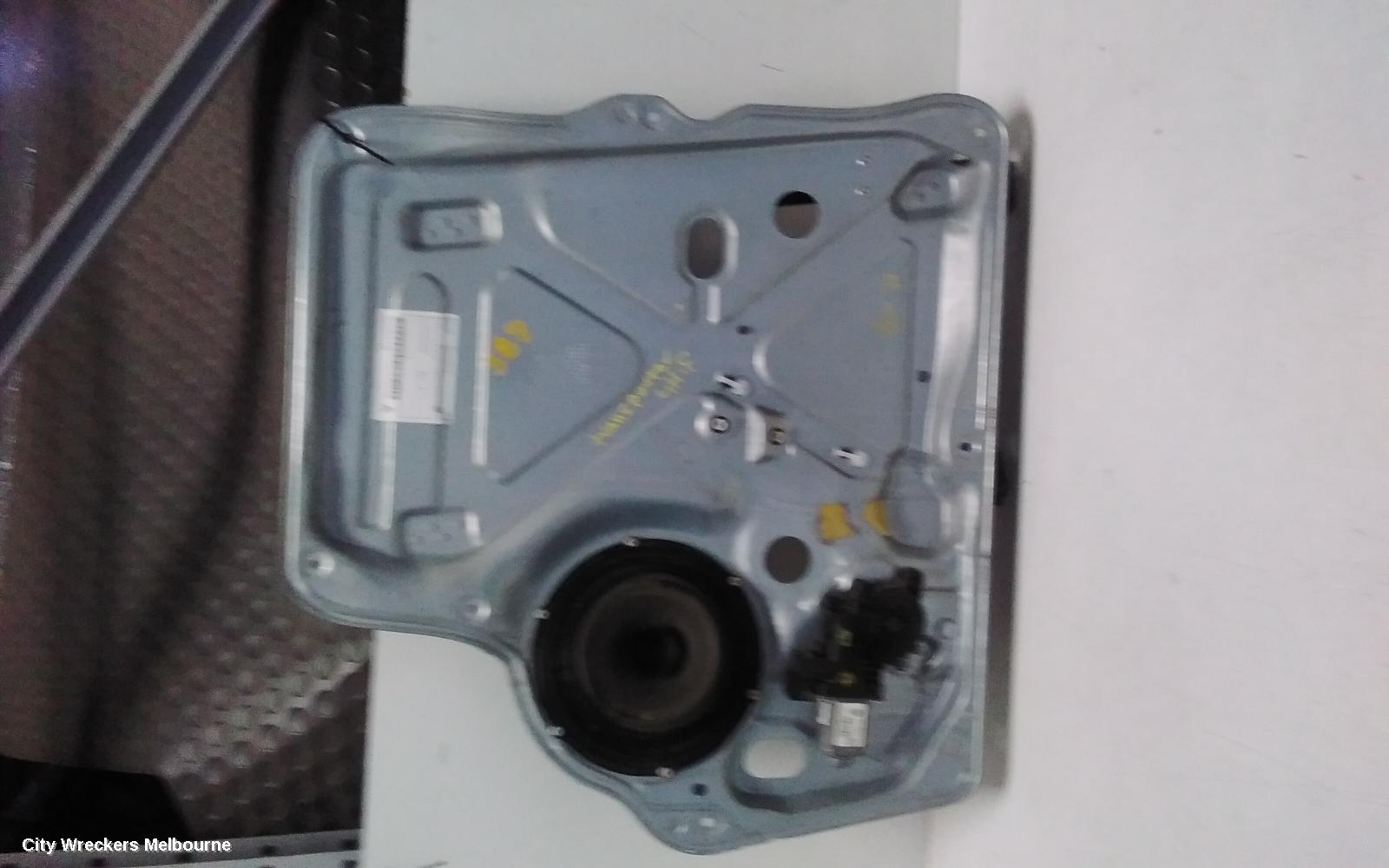 VOLKSWAGEN TRANSPORTER LEFT FRONT WINDOW REG/MOTOR, T5, DOOR REG ASSY (REG AND MOTOR), POWER, 08/2004 - 09/2009