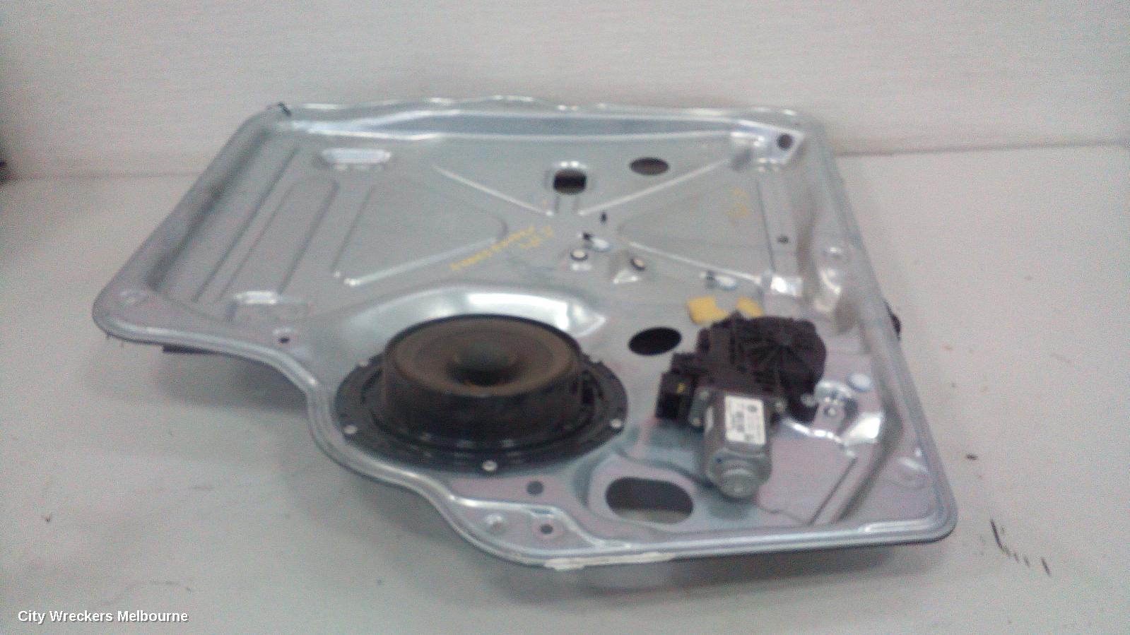 VOLKSWAGEN TRANSPORTER LEFT FRONT WINDOW REG/MOTOR, T5, DOOR REG ASSY (REG AND MOTOR), POWER, 08/2004 - 09/2009