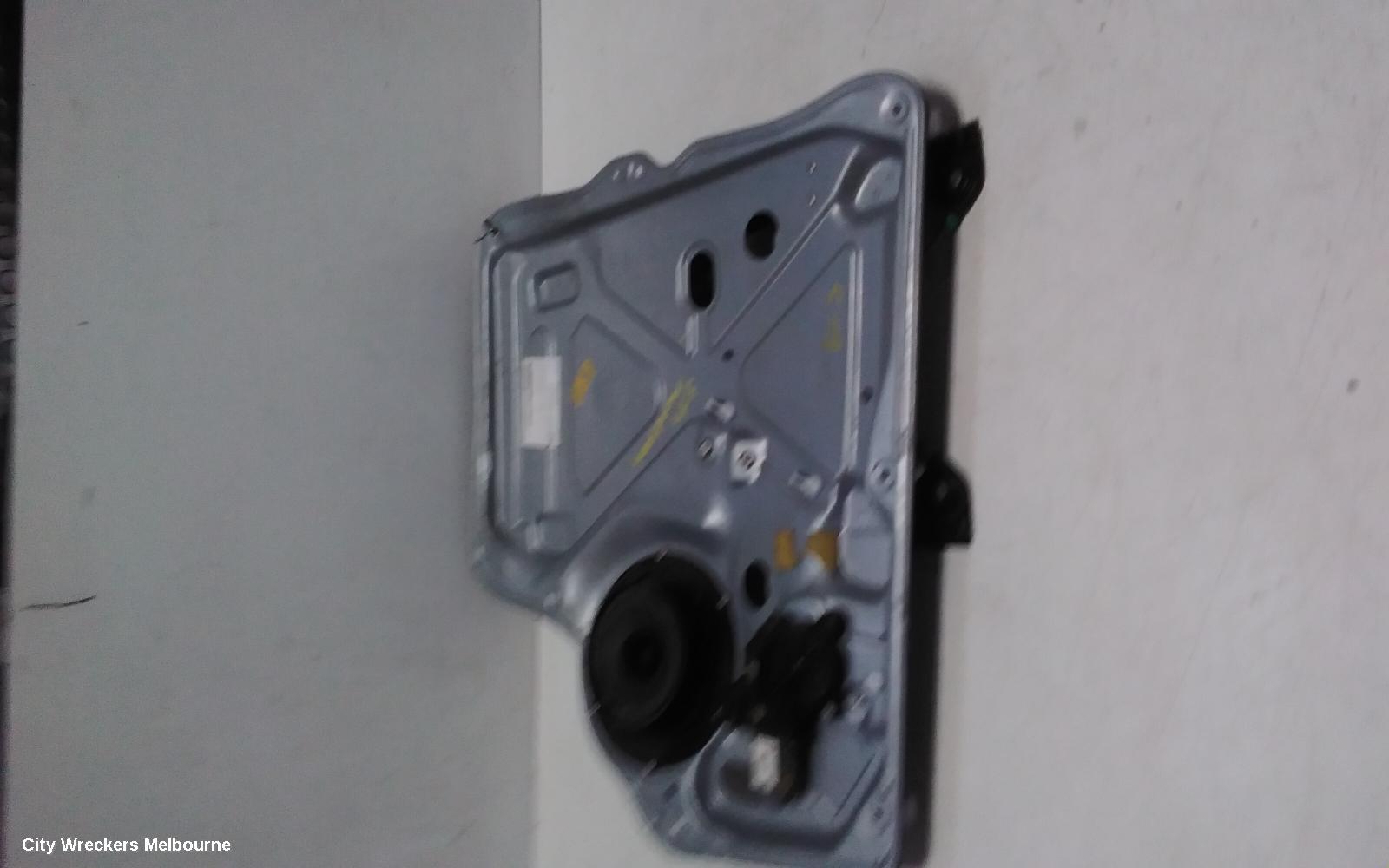 VOLKSWAGEN TRANSPORTER LEFT FRONT WINDOW REG/MOTOR, T5, DOOR REG ASSY (REG AND MOTOR), POWER, 08/2004 - 09/2009
