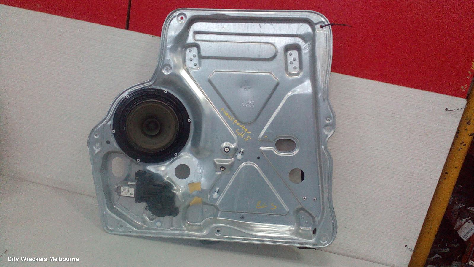 VOLKSWAGEN TRANSPORTER LEFT FRONT WINDOW REG/MOTOR, T5, DOOR REG ASSY (REG AND MOTOR), POWER, 08/2004 - 09/2009