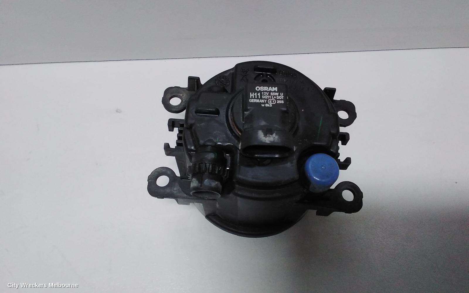 HOLDEN COMMODORE RIGHT INDICATOR/FOG/SIDE, BUMPER FOGLAMP, VE, 08/2006 - 08/2010