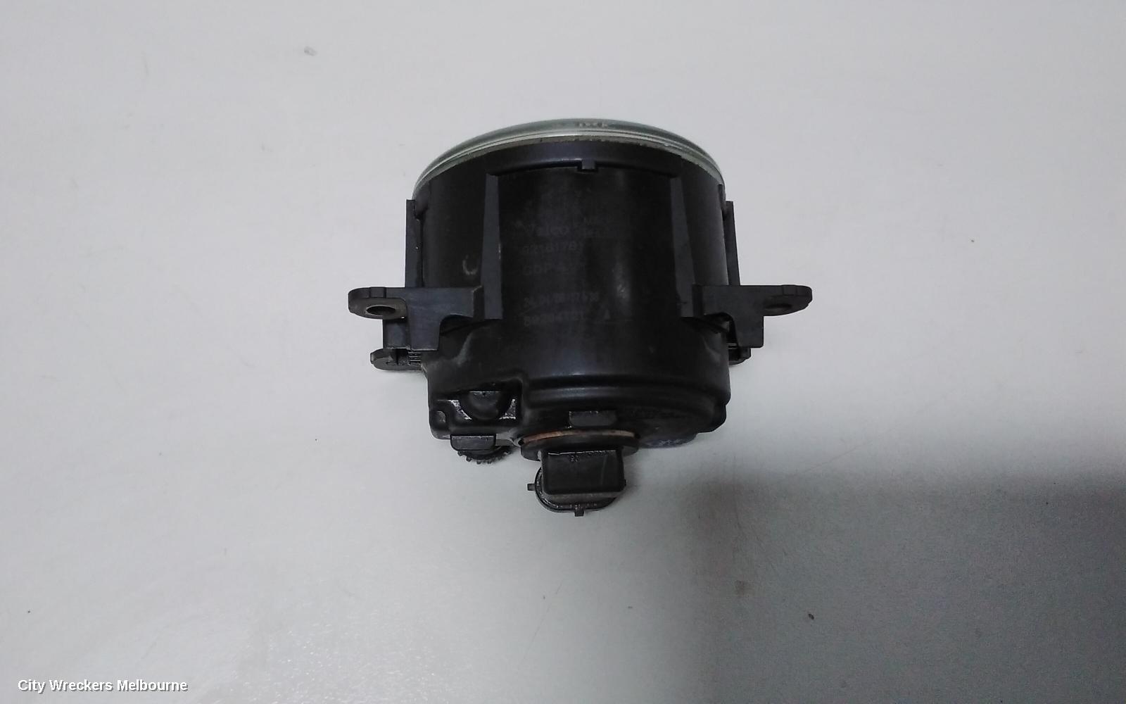 HOLDEN COMMODORE RIGHT INDICATOR/FOG/SIDE, BUMPER FOGLAMP, VE, 08/2006 - 08/2010