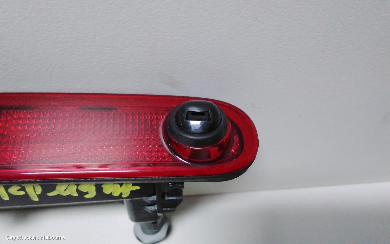 SUZUKI SWIFT HIGH LEVEL STOPLIGHT, FZ, 02/2011 - 03/2017